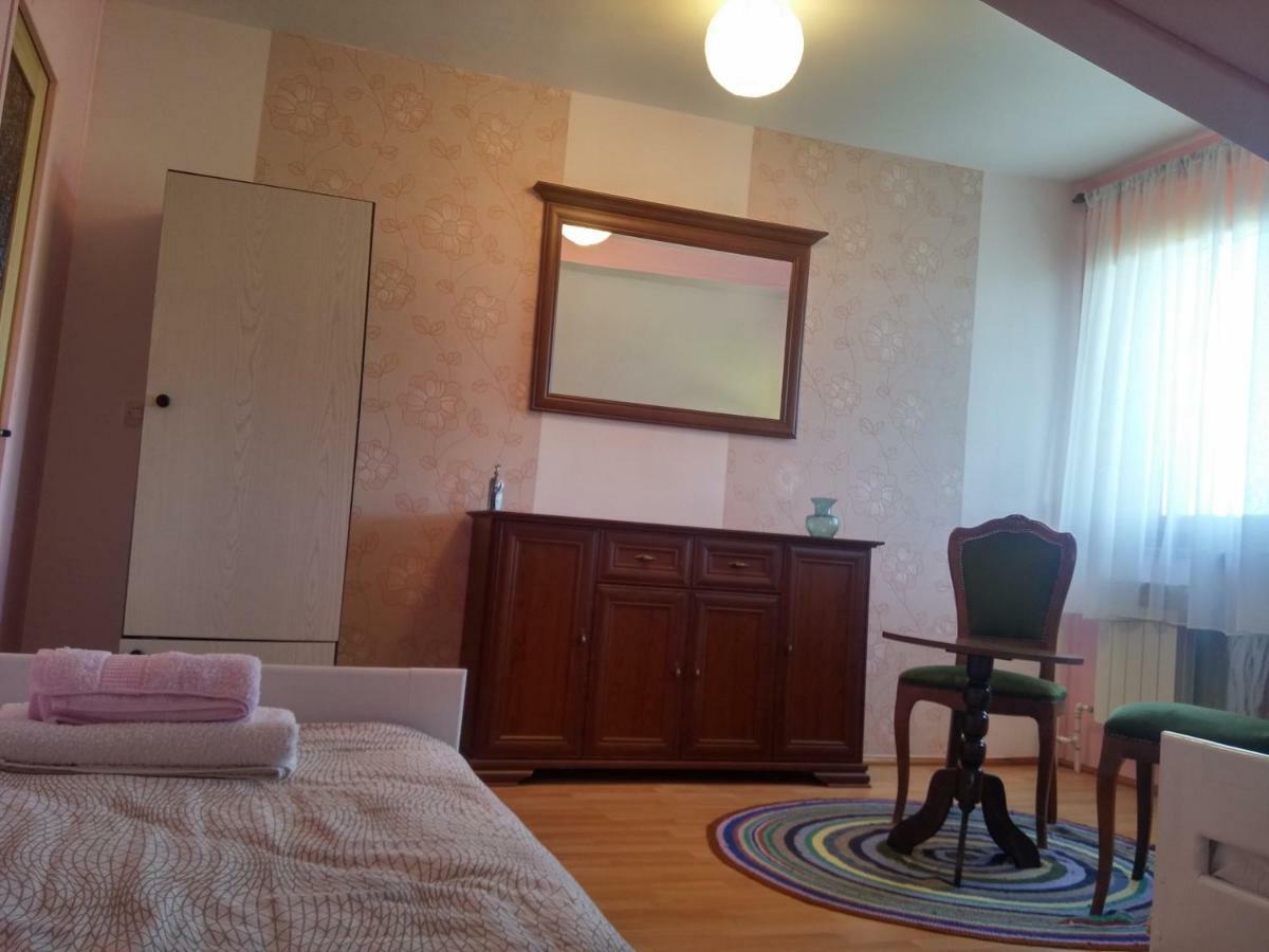 Nad Stawem Apartment Biala Olecka Bagian luar foto